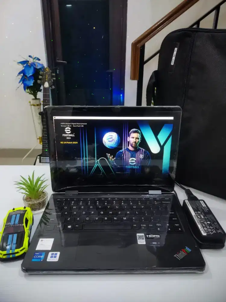 Lenovo Yoga R18ET28W V12 superslim Black TOUCHSCREEN +PEN [SSD 512GB]