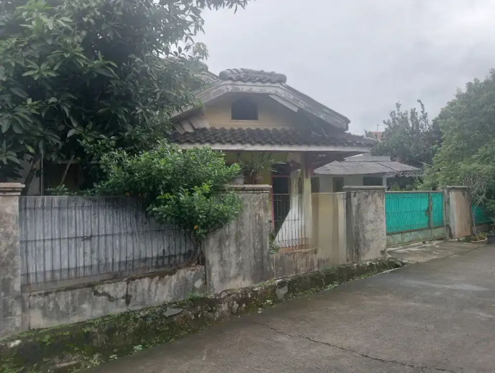 RUMAH HOOK TAMAN LUAS DEKAT TOLL CISALAK DAN LRT