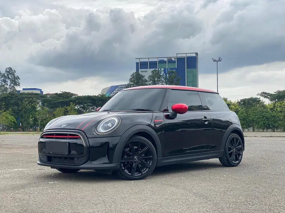 Mini Cooper F56  Facelift B38 2021 / 2022 Hitam Best Buy DP Ringan
