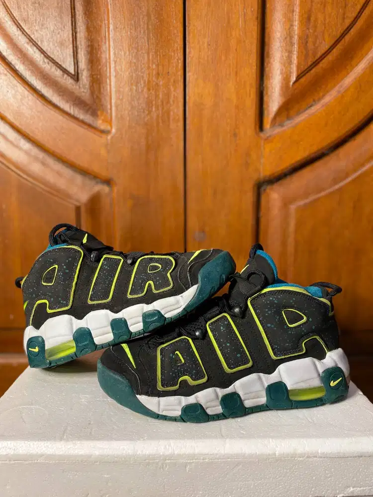 NIKE Air More Uptempo GS Black Geode Teal