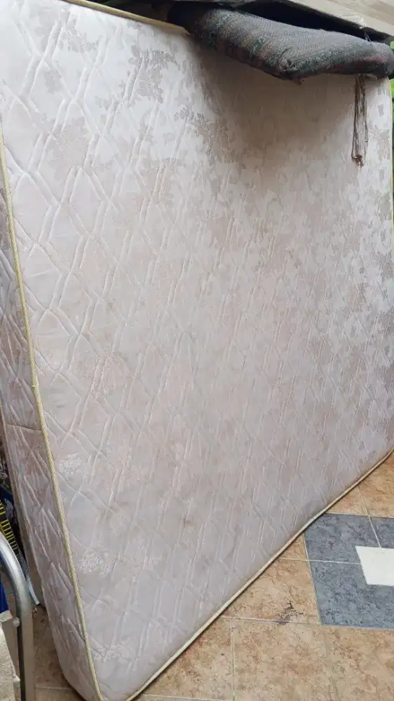 Springbed dan dipan 180 x 200