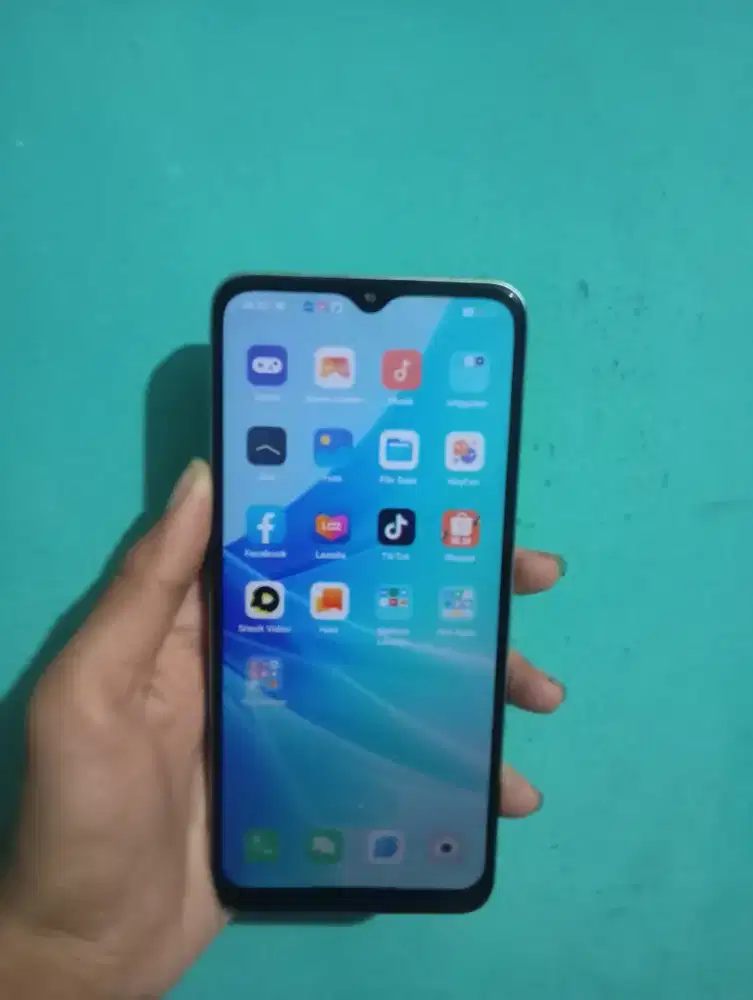 Oppo a57 RAM 8/256 GB 4G LTE