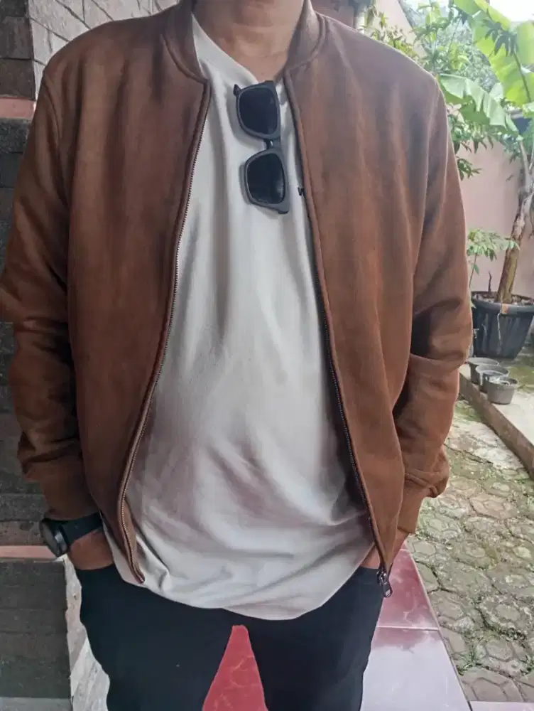 Jaket bomber suede zara