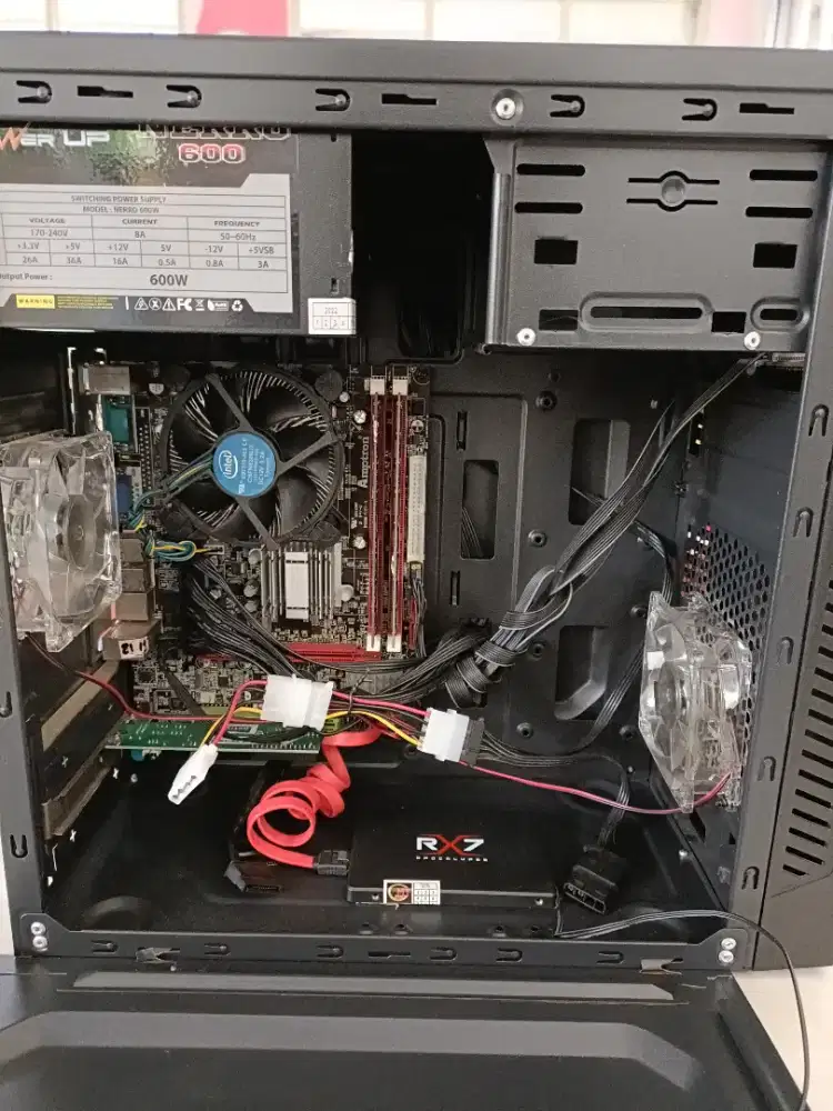 KOMPUTER / PC RAKITAN