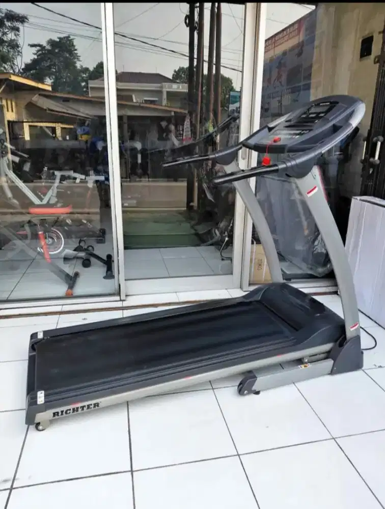 Treadmill Elektrik Richter Second Normal