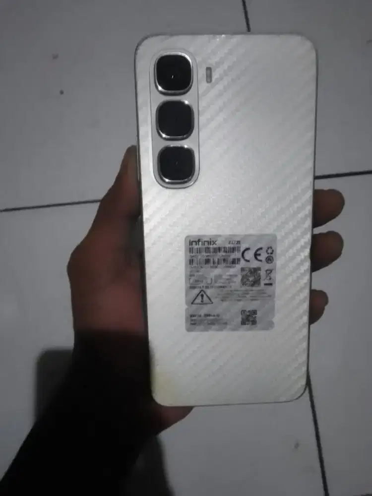 INFINIX HOT 60i Ram 8/256