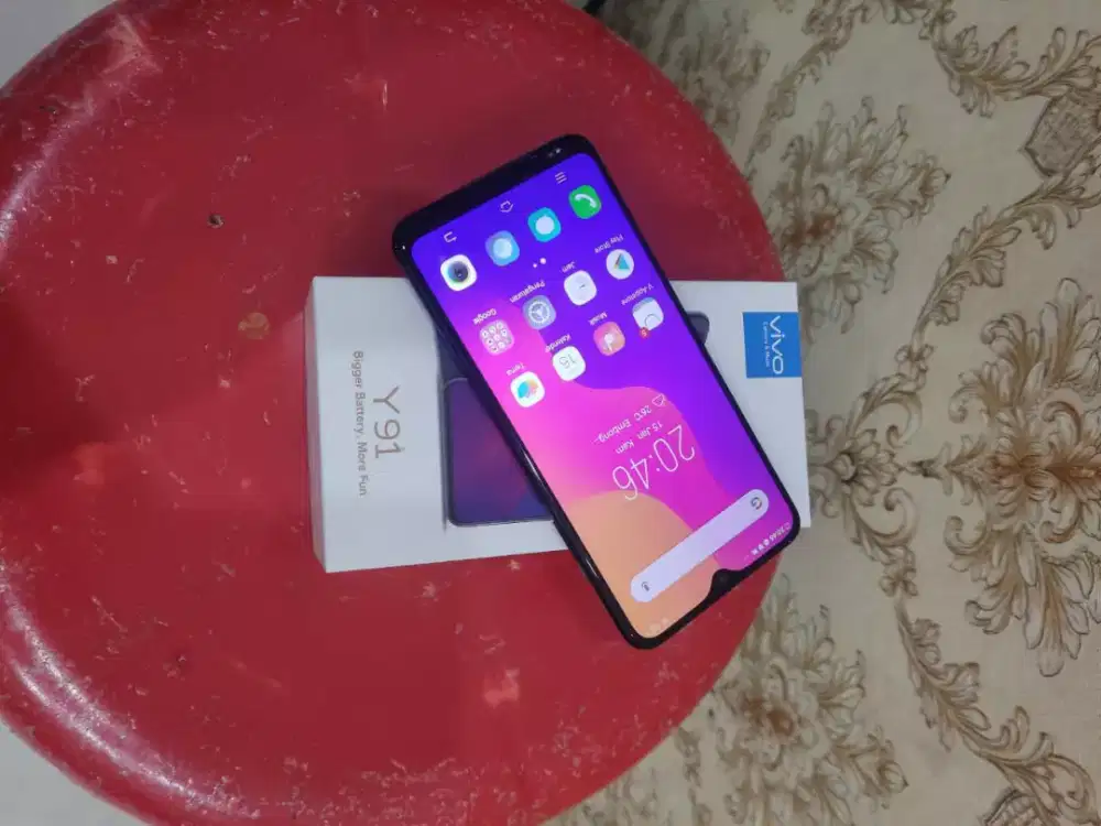 Vivo y91 ram 2/16 normal semuanya msh orisinil semua hp dus aja