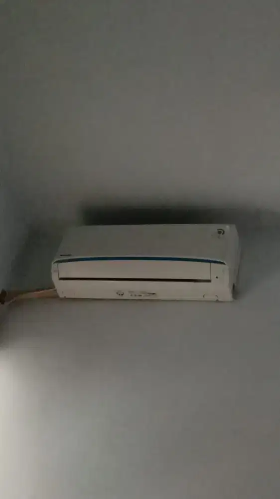 SERVIS AC TIDAK DINGIN