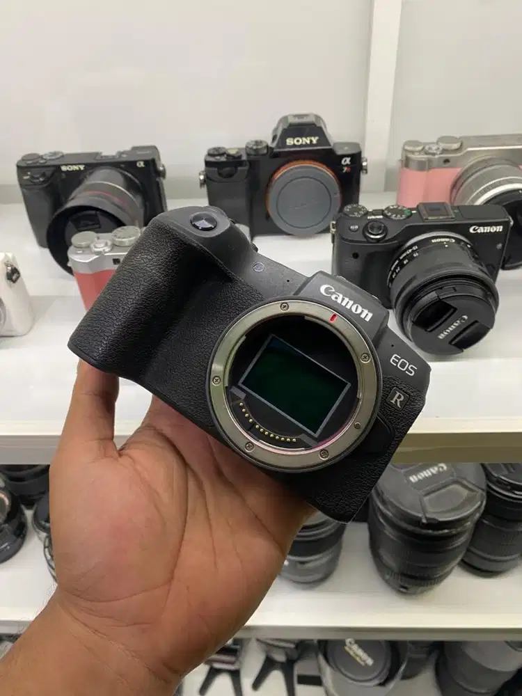 Kamera canon eos RP fullset mulus garansi aktif fullset box