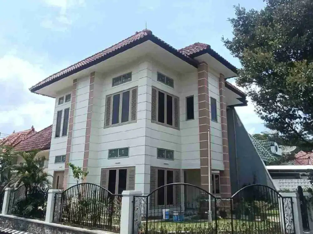 RUMAH MEWAH HOOK PERMATA JINGGA SUHAT MALANG