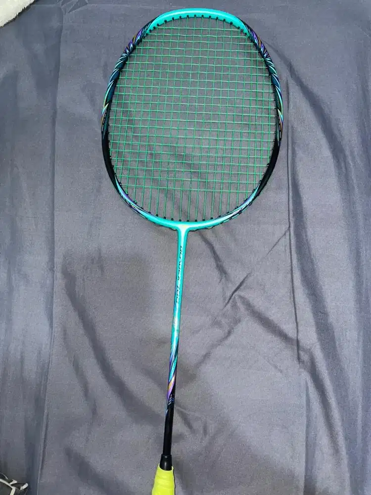 Raket Lining BladeX 700