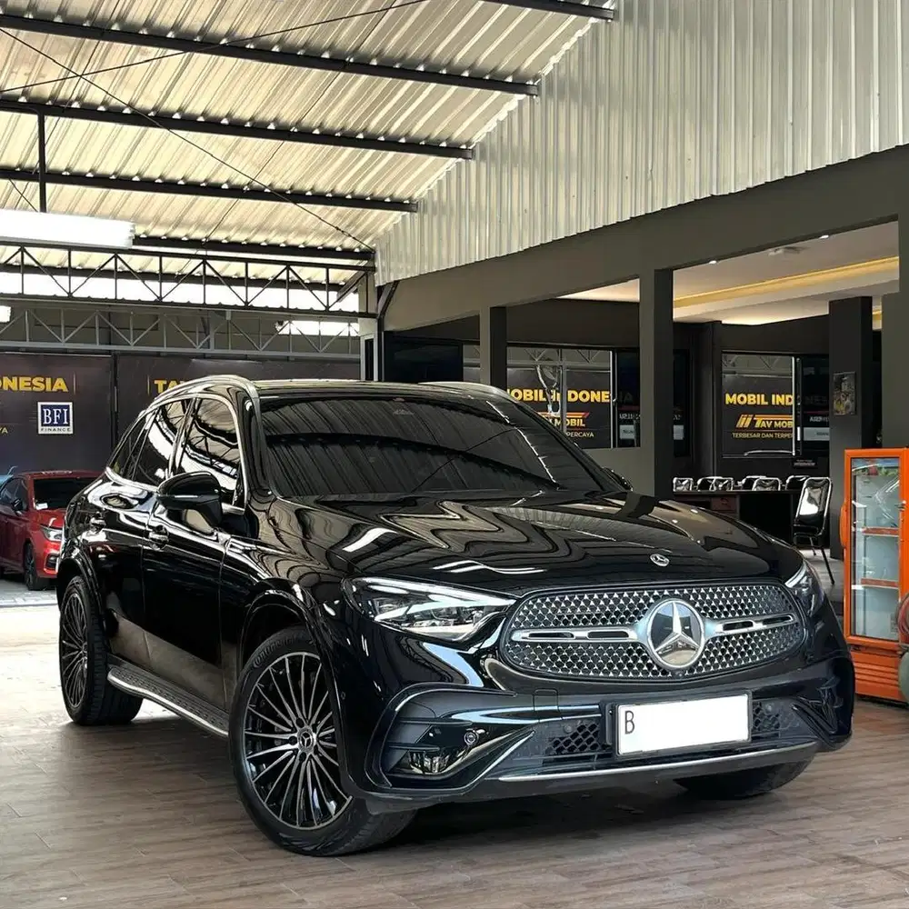 GLC300 Nik 2024 Km 6rb