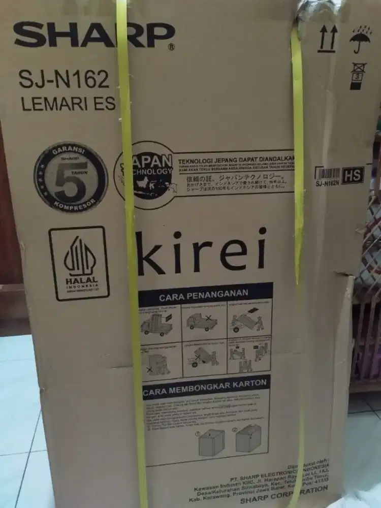 Kulkas Sharp SJ-N162 kirei