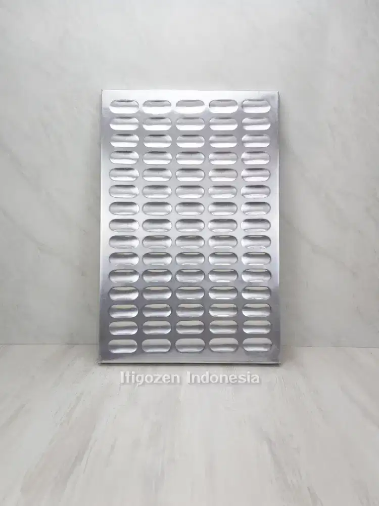 Preloved Loyang Lidah Kucing Stainless Steel - 60x40 cm (75 Lubang)