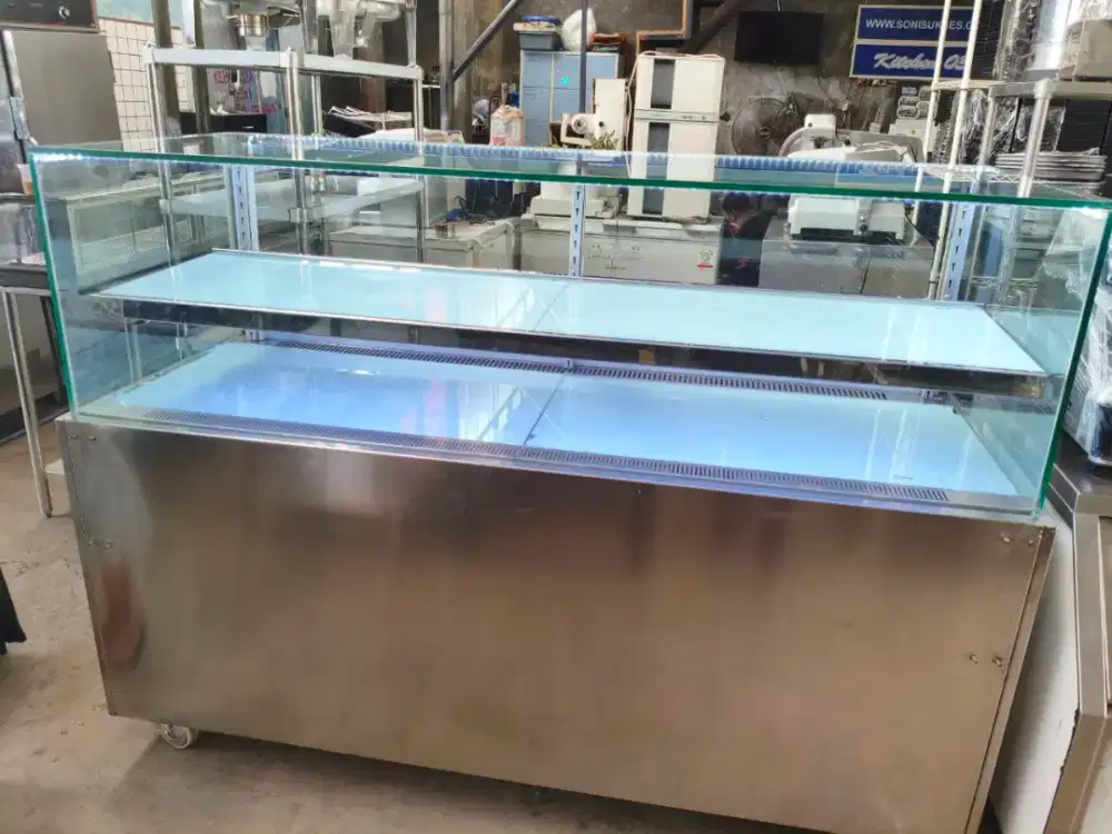 Cake showcase 177 x 67 x 133