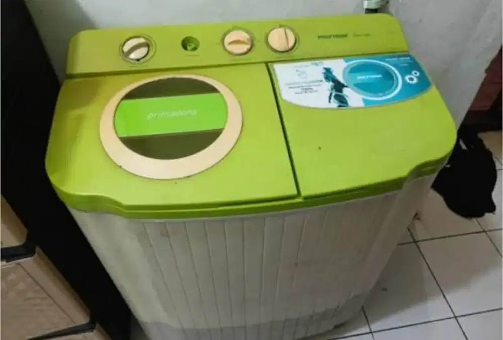Mesin cuci 2 tabung polytron 8kg