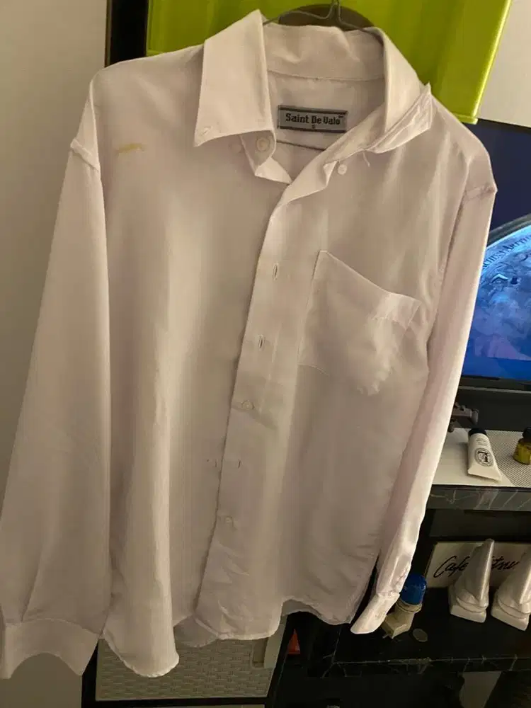 Kemeja pria slimfit putih