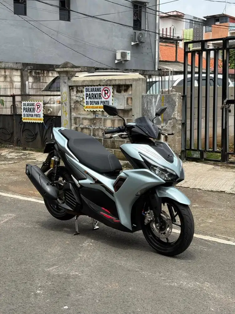 Yamaha Aerox Abs Keyless Silver Termurah!