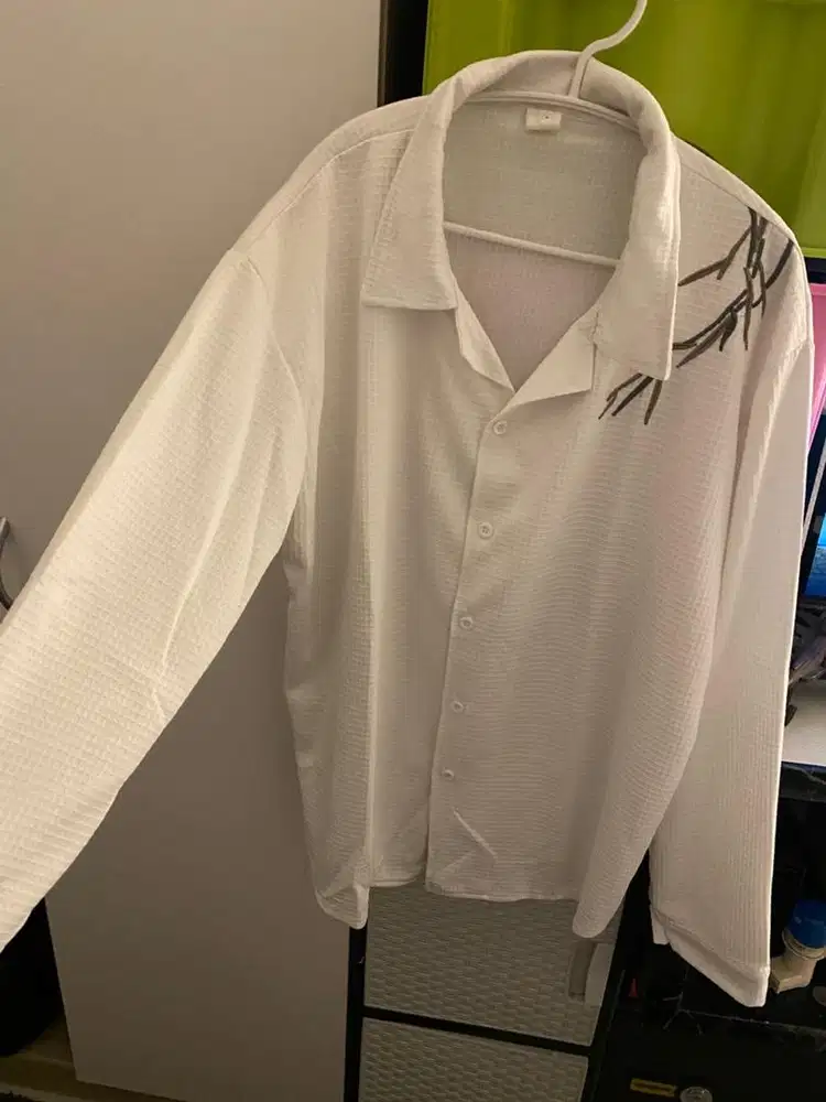 Kemeja pria putih bordir