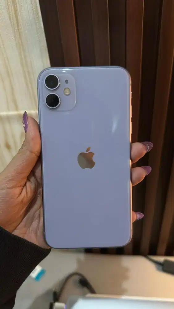 Iphone 11 64GB Bekas mulus ibox