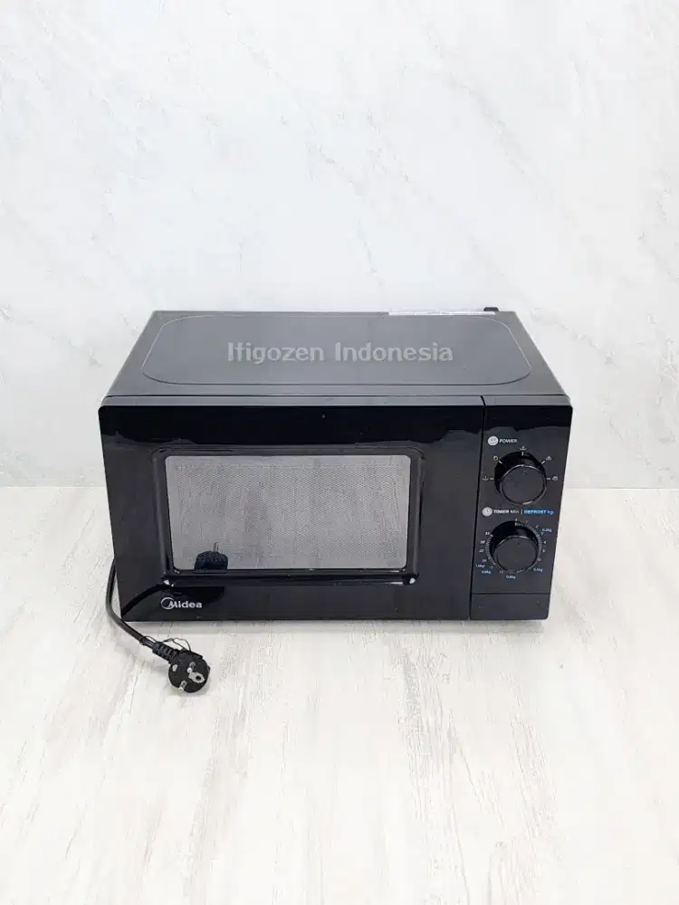 Preloved Microwave Midea MM720C2GS BLACK 20L