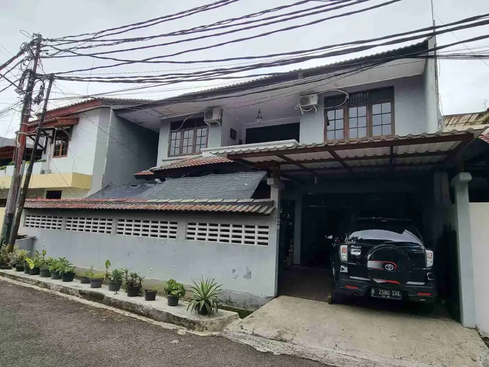 JUAL RUMAH DIPEJATEN BARAT