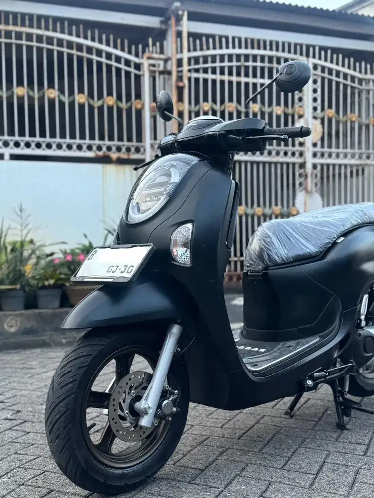KM LOW! HONDA SCOOPY PRESTIGE 2025 GRESS LIKE NEW PAJAK BULAN 03-2026
