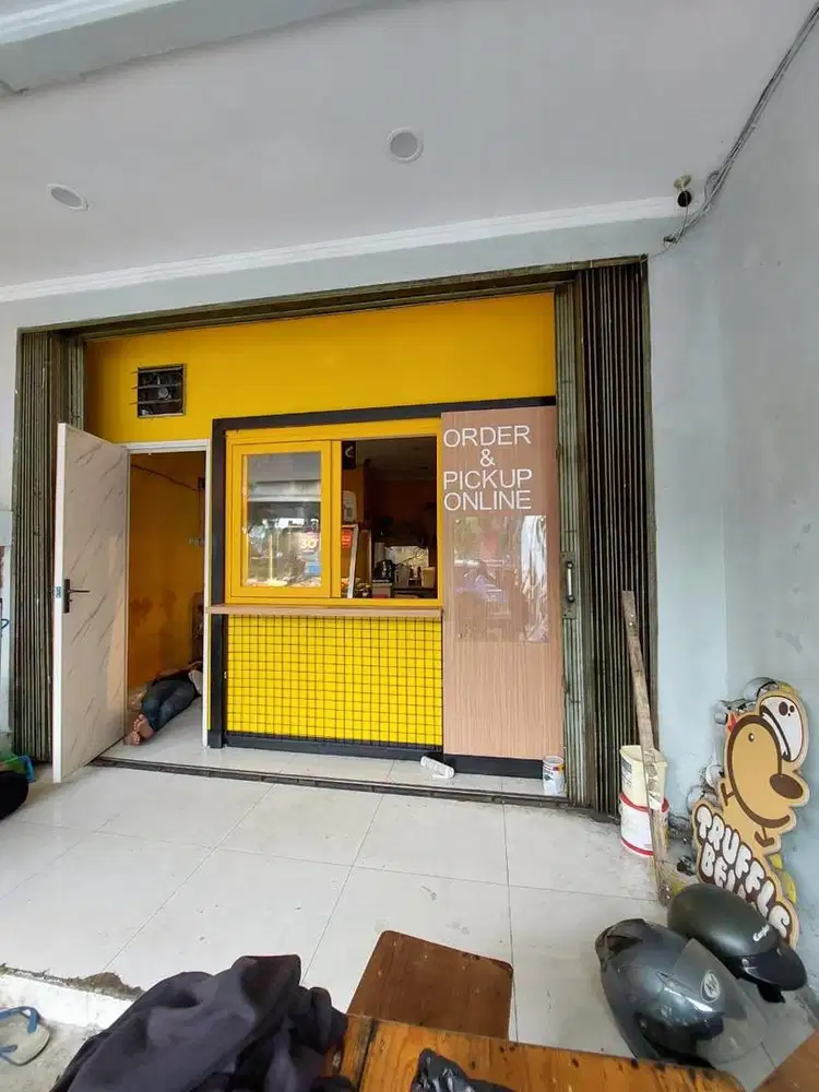 Lowongan Kerja Karyawan Jaga Toko Makanan