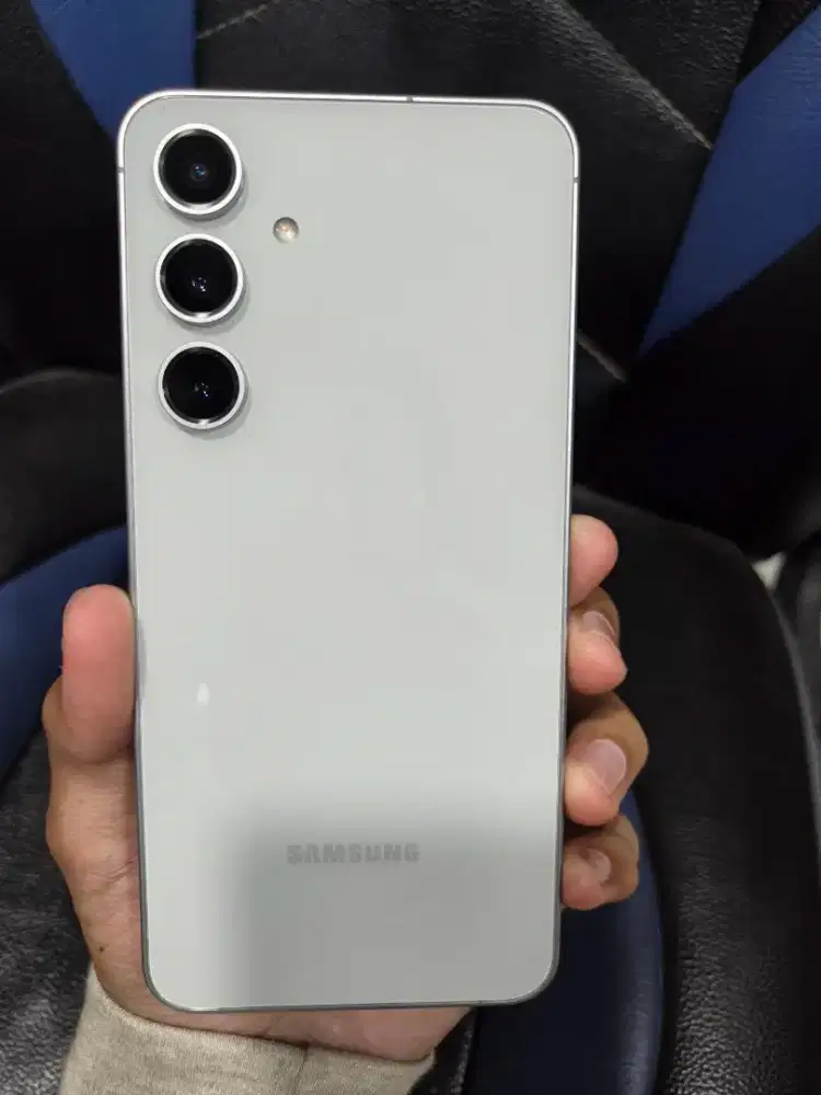 Samsung s24 fe 8/256