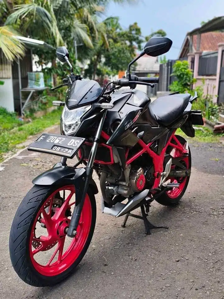 CB 150R 2016 Streetfire muluss