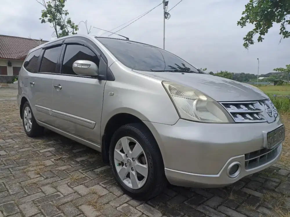 Grand Livina 1.5 XV 2010 Manual