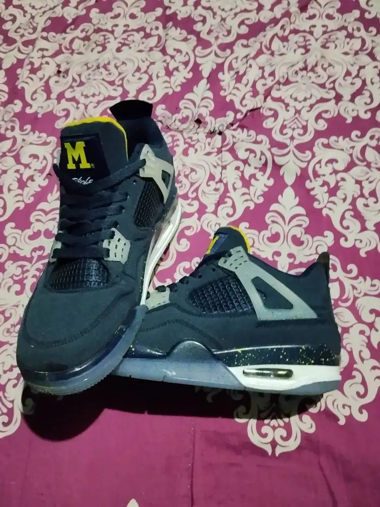 jual spatu Sneaker NIKE AIR JORDAN 4