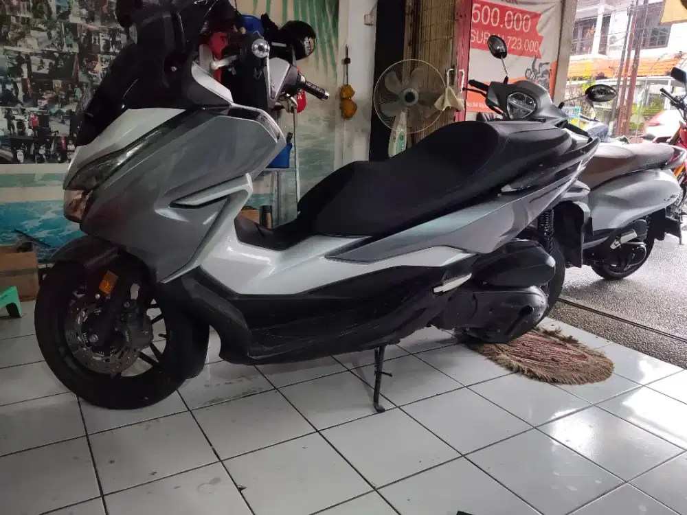 Forza 250 low km 3000 Deva motor