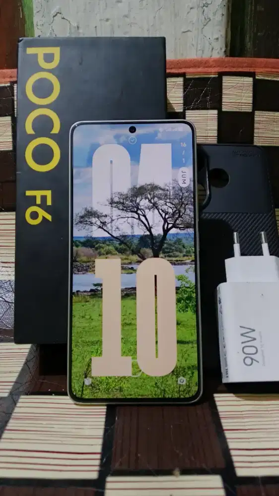 Poco F6 5G 8/256GB (Titanium Colour)