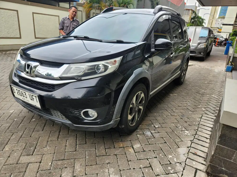Honda BR-V.  E. Prestige.  At pmkaian 18