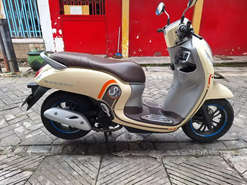 Scoopy 2021 km 36 rb istimewa siap pakai samsat tandes
