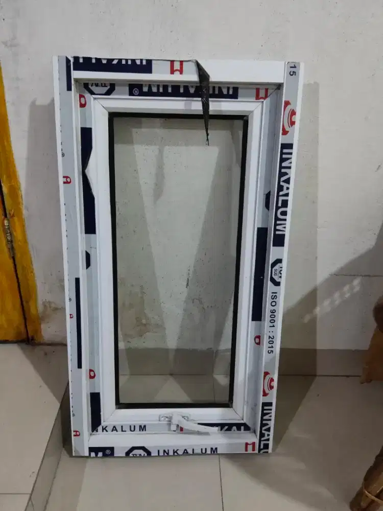 Jendela aluminium bahan bagus