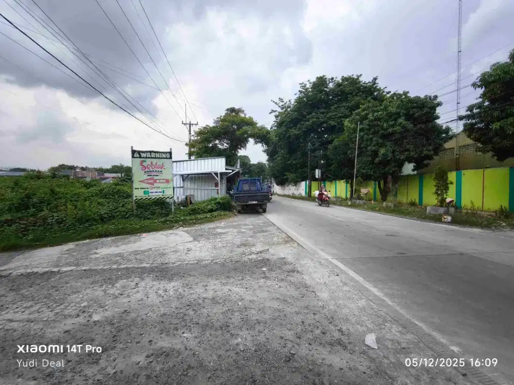Tanah di kawasan pabrik Rotan Tegalsari Cirebon akses container
