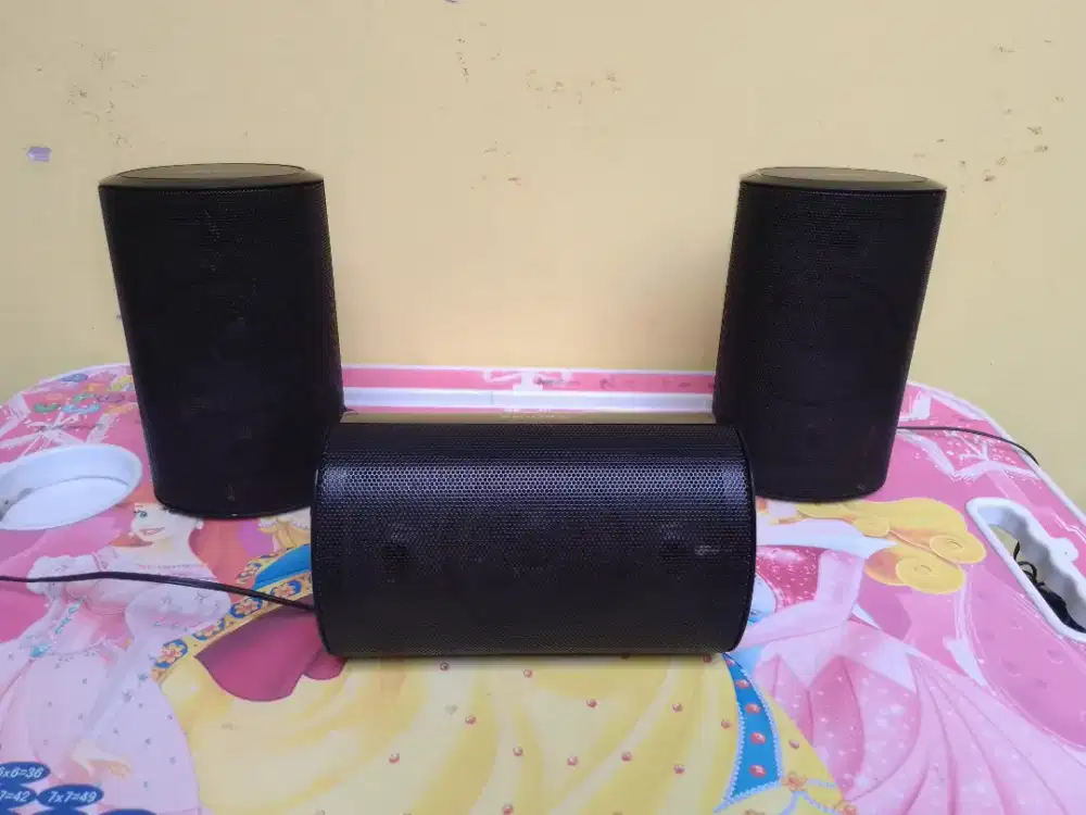 Speker center&satelite