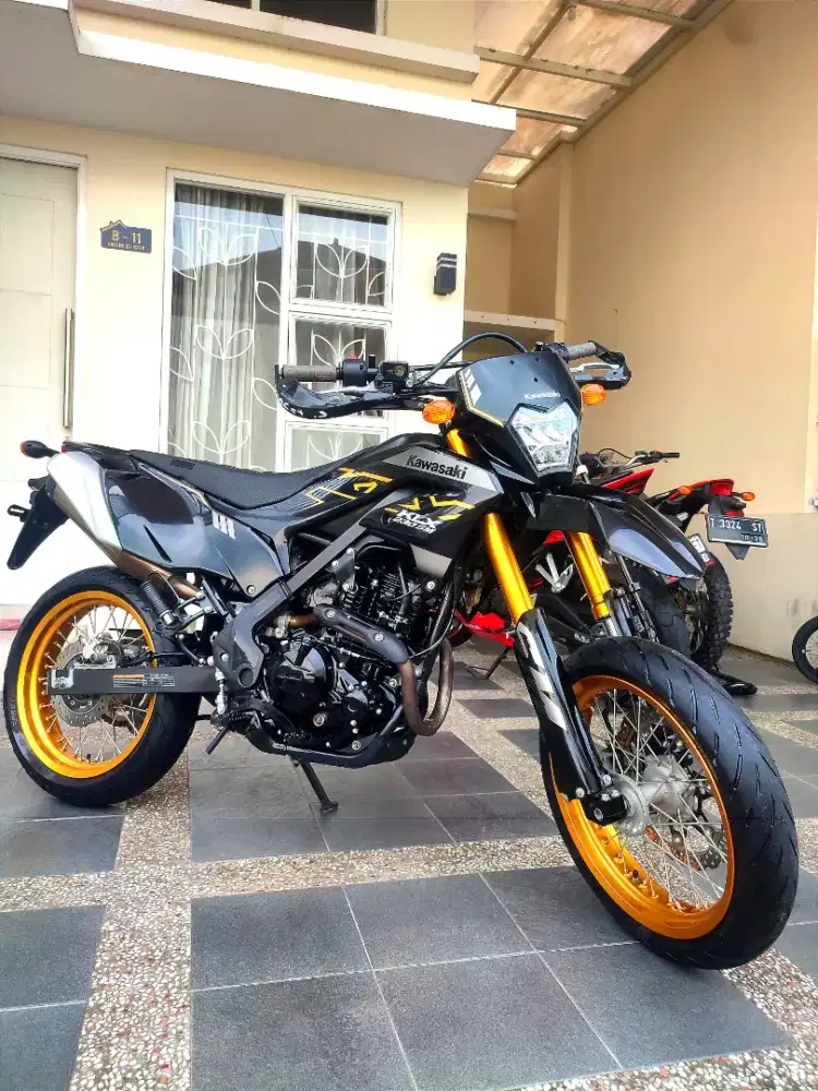 Kawasaki klx230 SM SE