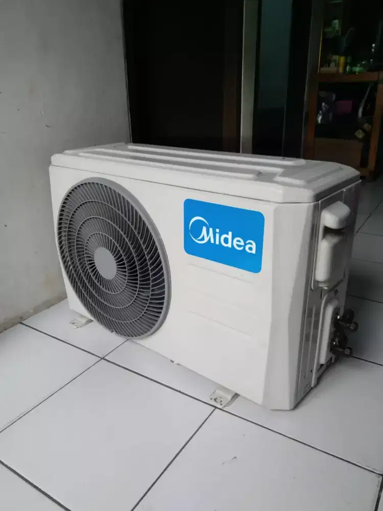 D jual ac midea 1/2 pk sama pasang terima dingin