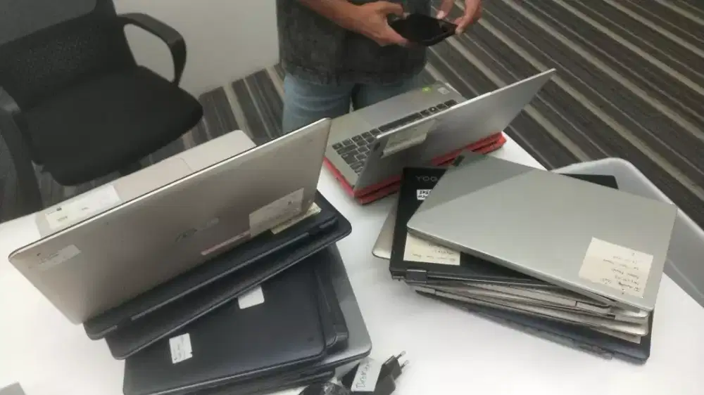 DIBELI LAPTOP KONDISI RUSAK / MATOT