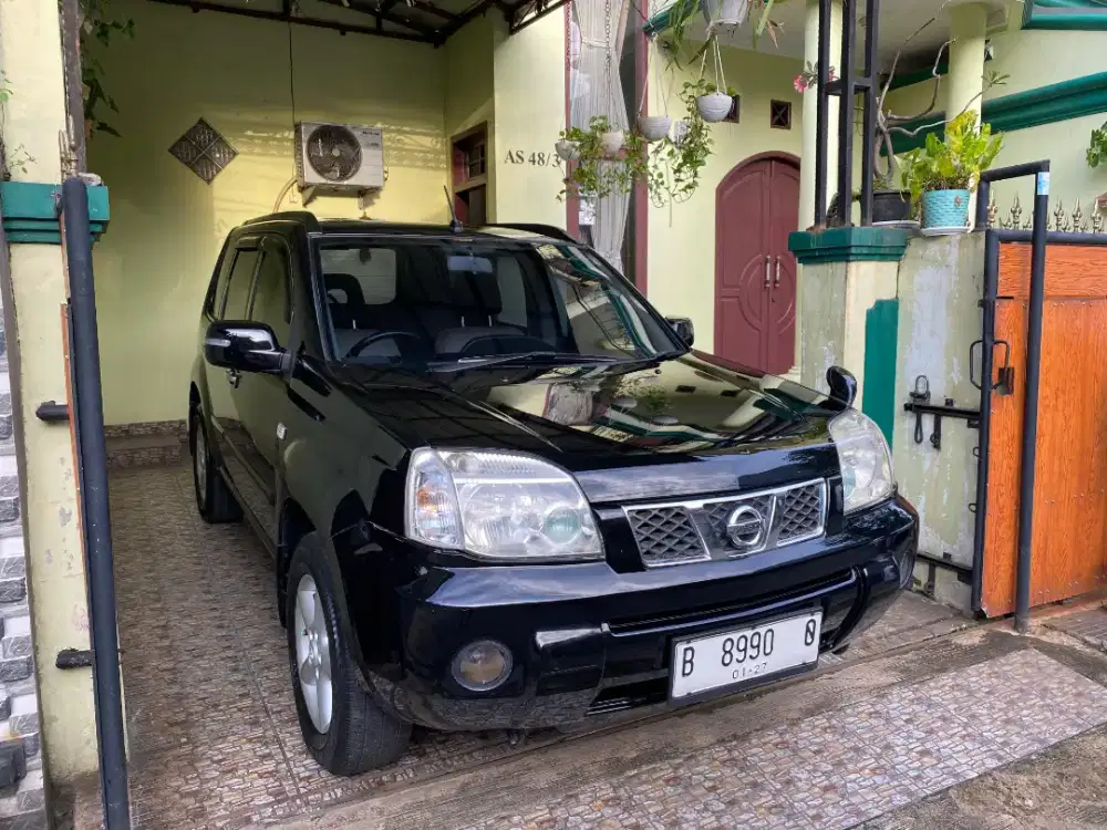 Dijual Nissan Xtrail 2,5 St Metic 2005