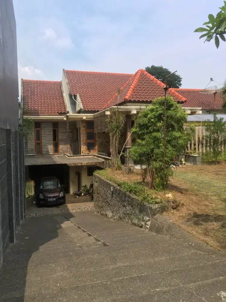 Rumah Kost 13 Kamar Area Soekarno Hatta Kota Malang