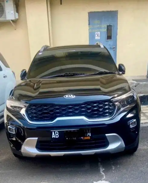 Kia Sonet Premiere iVT 5 seater