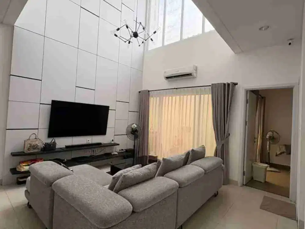 Dijual Rumah 2 Lt Semi Furnish Riviera At Puri