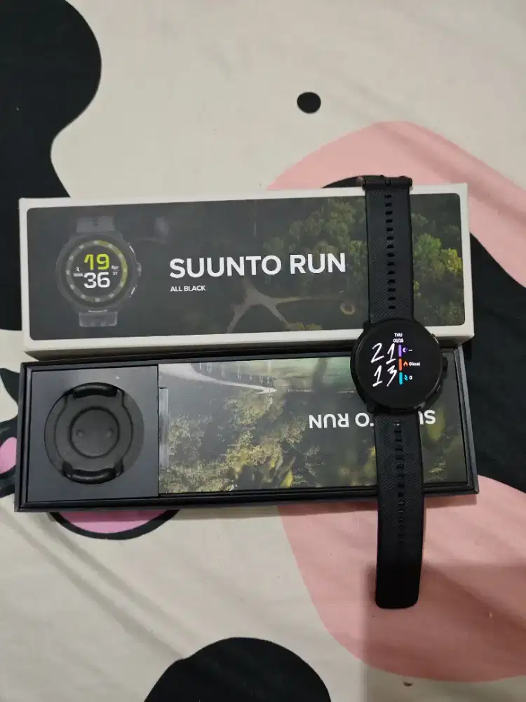Suunto run All Black