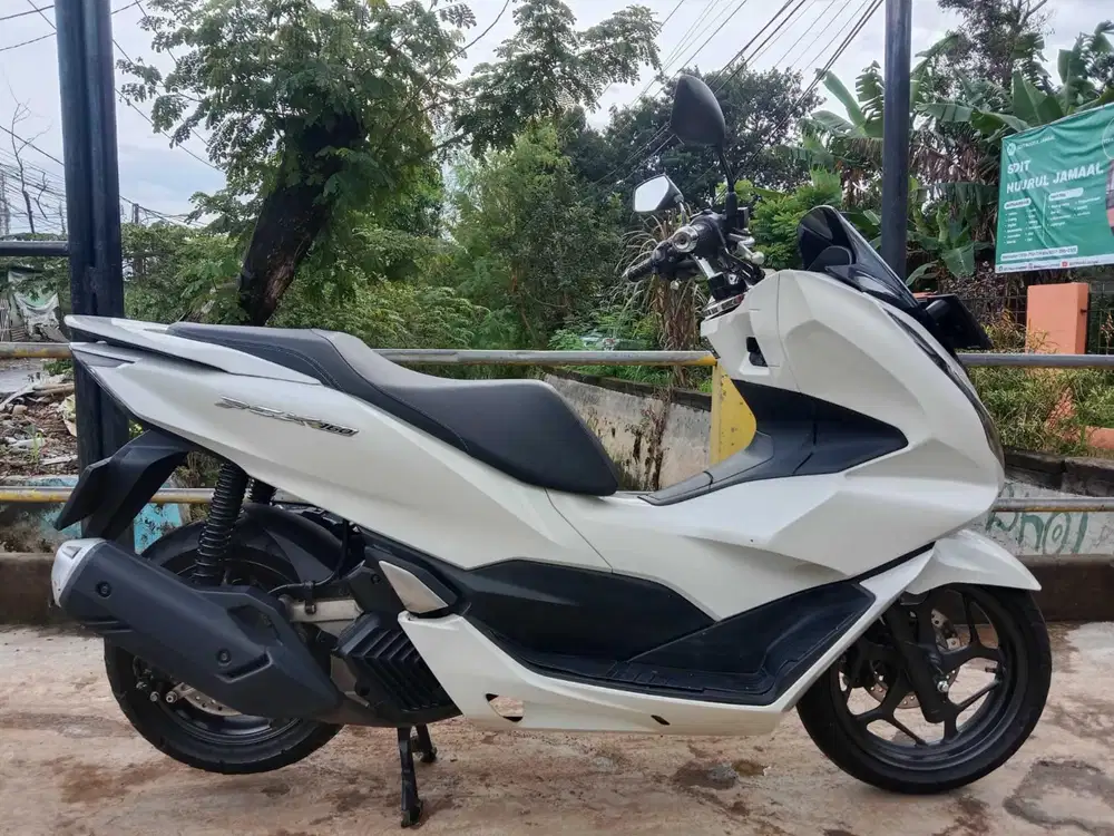 Honda PCX 160 th 2023 cash/kredit, DP mulai 1 jt an