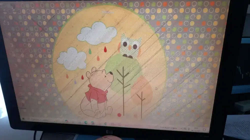 Layar komputer HP w2408h 24inch