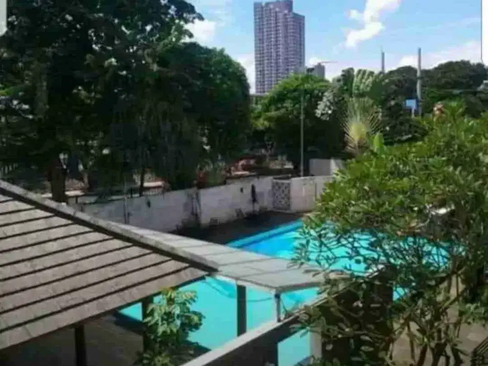 DIJUAL RUMAH ADA KOLAM RENANG DI BINTARO JAKARTA SELATAN